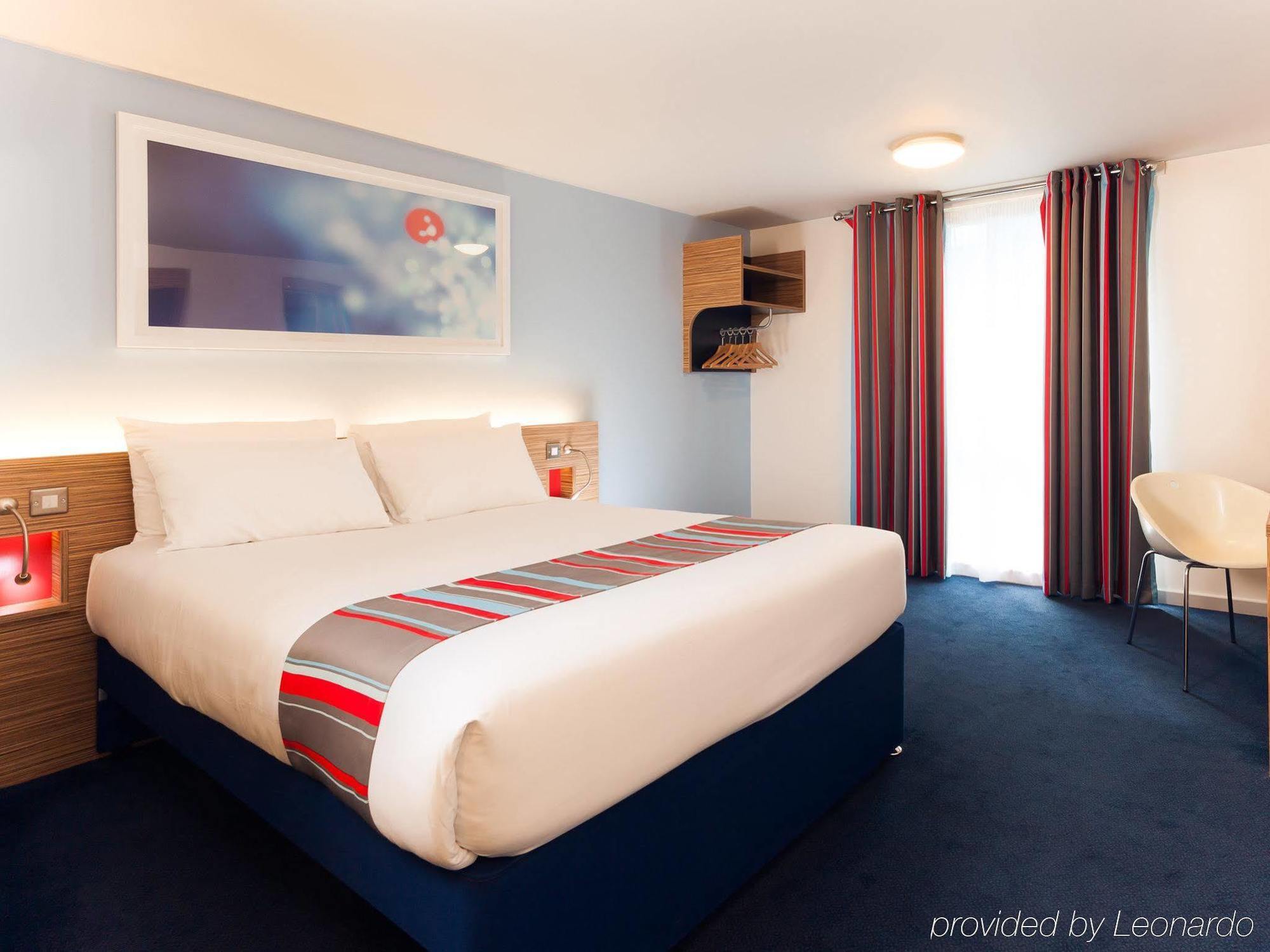 Hotel Travelodge Seafront 3*